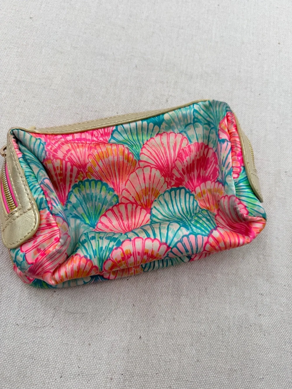Lilly Pulitzer compact cosmetic